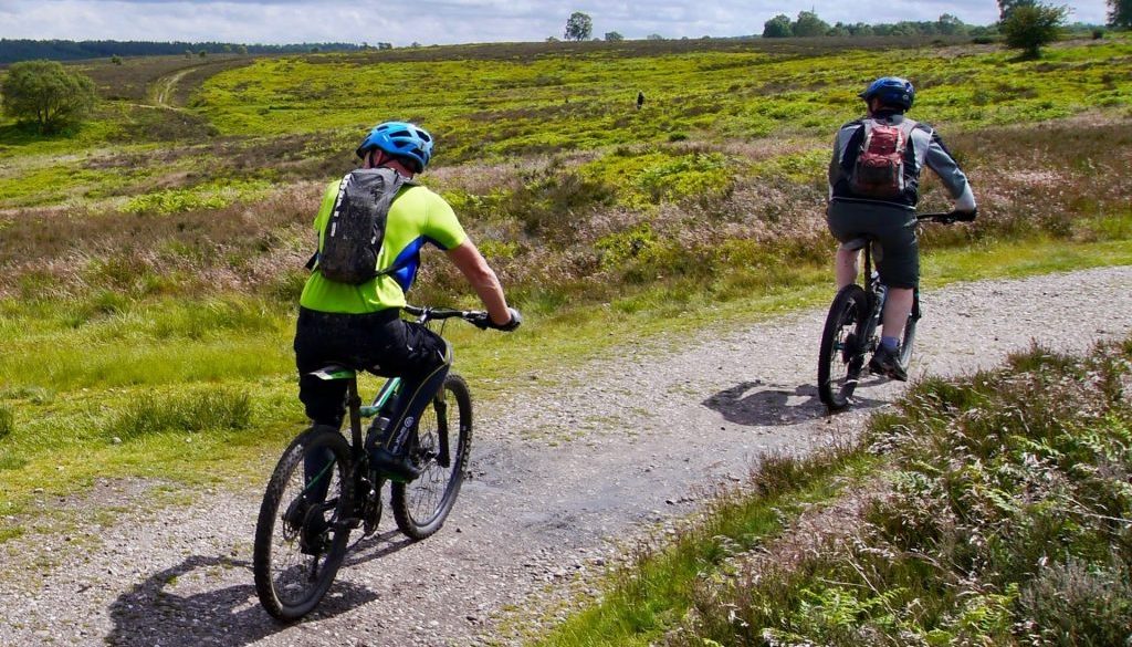 Two mountain bikers on the chase