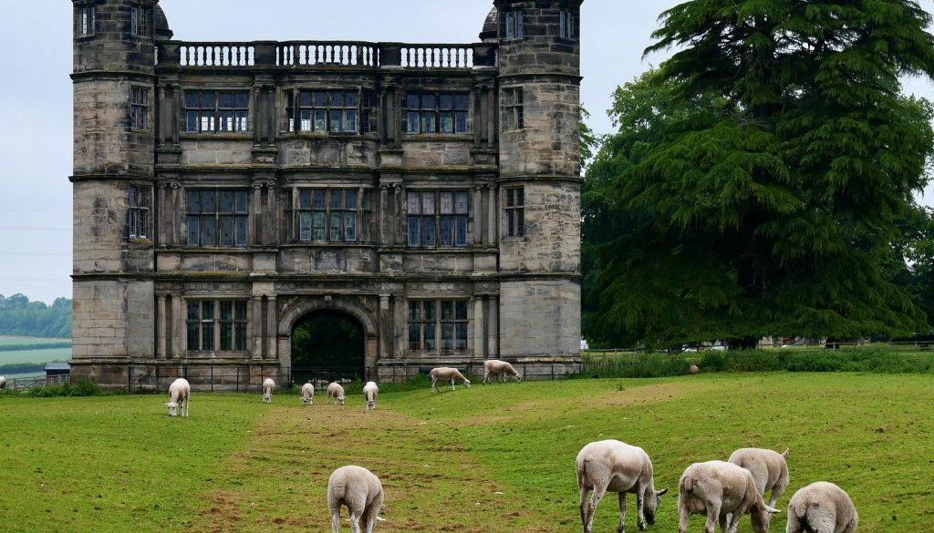 Tixall Gatehouse