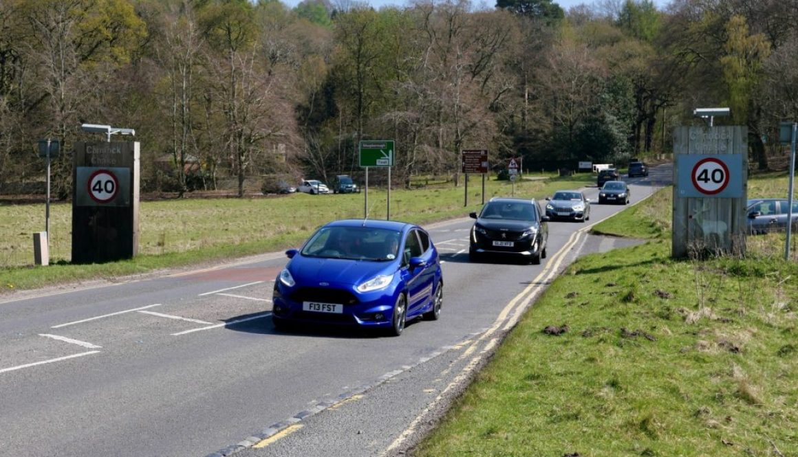 Milford gateway signs