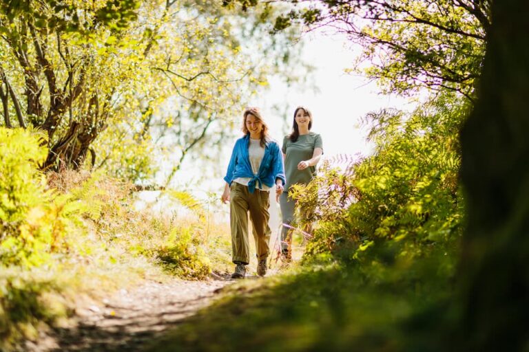 2 girls walking generic 2 1 768x512